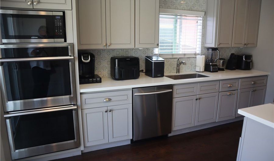 1532 S Mayo Ave, Compton, CA 90221 - 3 Beds, 2 Bath