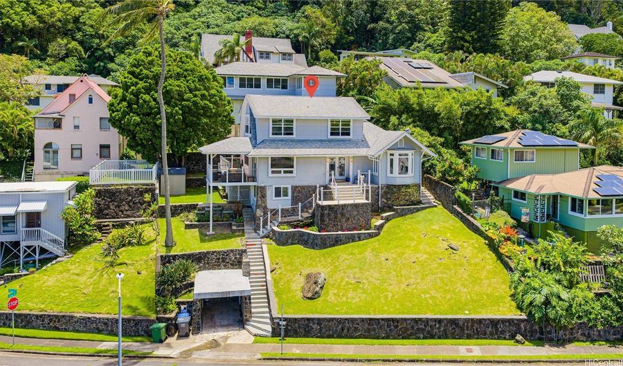 3244 Keahi St, Honolulu, HI 96822 - 5 Beds, 3 Bath