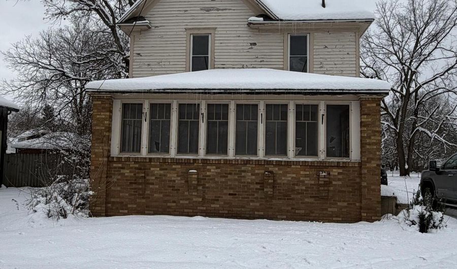 211 Western Ave, Allegan, MI 49010 - 4 Beds, 2 Bath