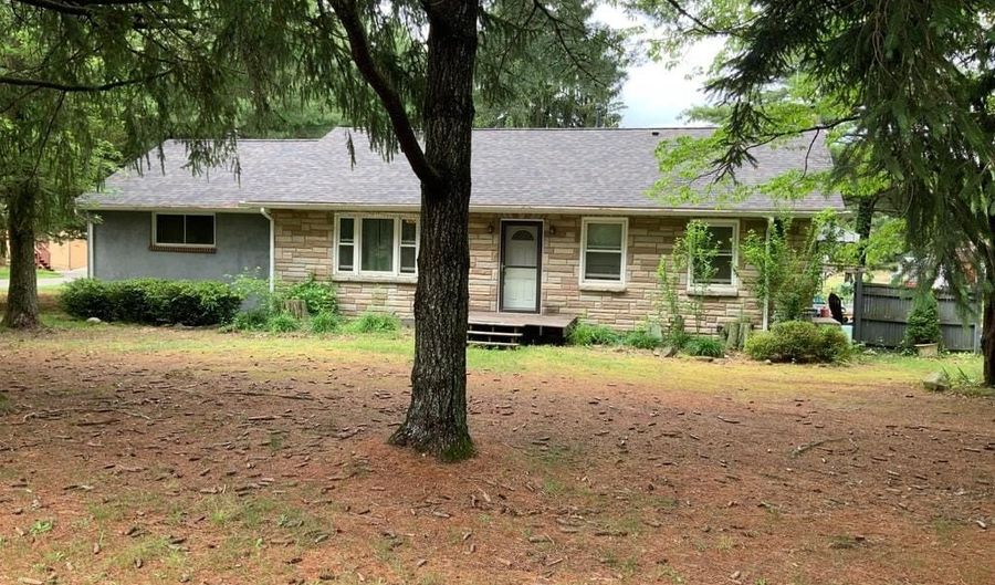 472 JACKSON Rd, Atco, NJ 08004 - 3 Beds, 2 Bath