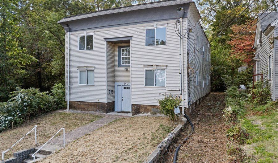 740 Fern St 1, Akron, OH 44307 - 3 Beds, 1 Bath