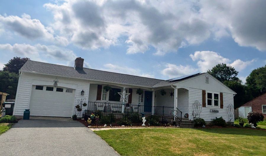 1 Kirtland Ave, Chester, CT 06412 - 3 Beds, 2 Bath