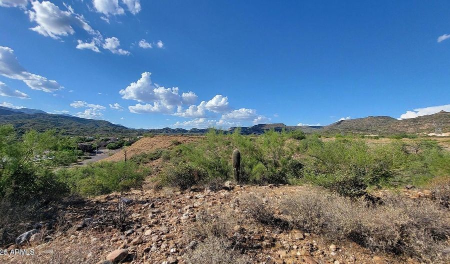 32995 S MAGGIE MINE Rd, Black Canyon City, AZ 85324 - 0 Beds, 0 Bath