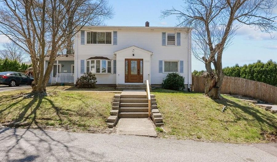 231 Hyde St 2, Cranston, RI 02920 - 2 Beds, 1 Bath