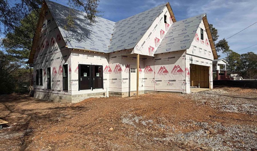 902 6TH Ave, Alabaster, AL 35007 - 3 Beds, 3 Bath