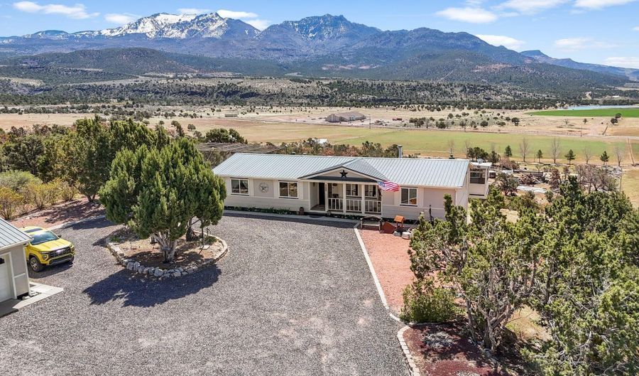 706 E Cottontail Rd, Central, UT 84722 - 3 Beds, 2 Bath