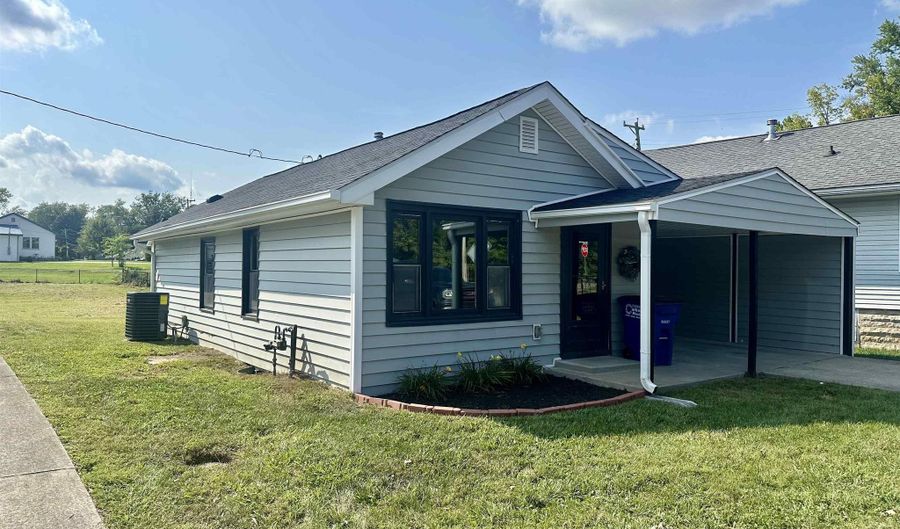 3905 Washington Ave, Bedford, IN 47421 - 2 Beds, 1 Bath