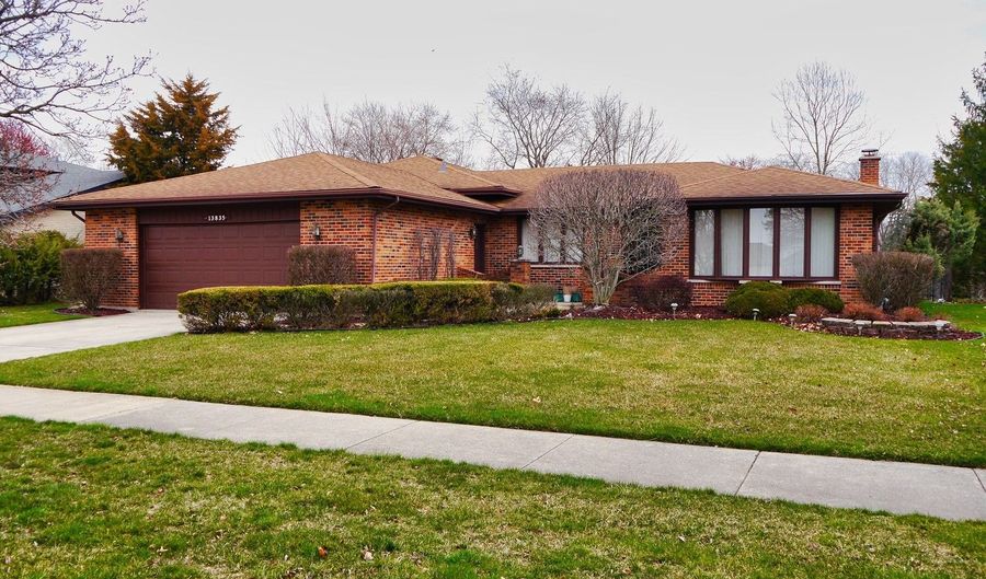 13835 S 88th Ave, Orland Park, IL 60462 - 3 Beds, 2 Bath