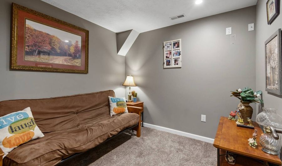 178 Gina Ln, Albany, KY 42602 - 4 Beds, 3 Bath