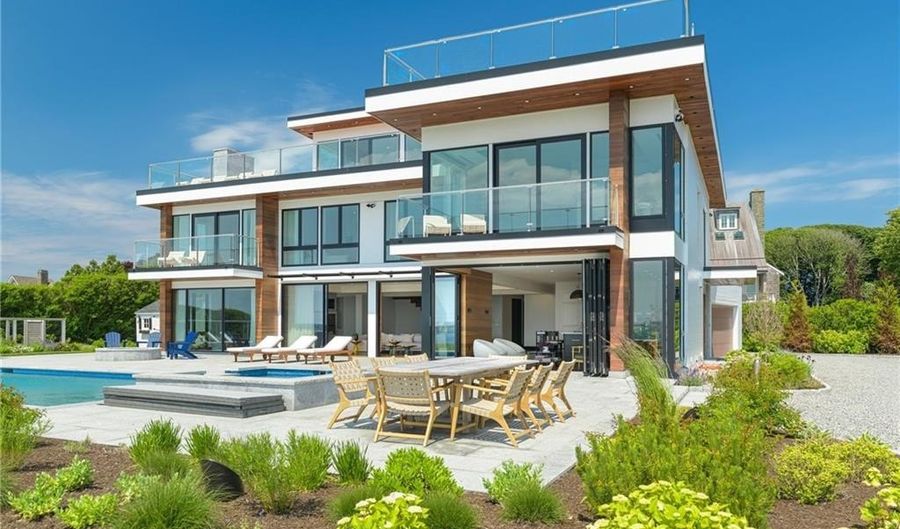 511 Ocean Ave, Newport, RI 02840 - 5 Beds, 4 Bath