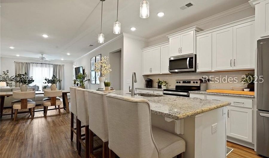 272 Bleecker St, Bluffton, SC 29910 - 3 Beds, 3 Bath