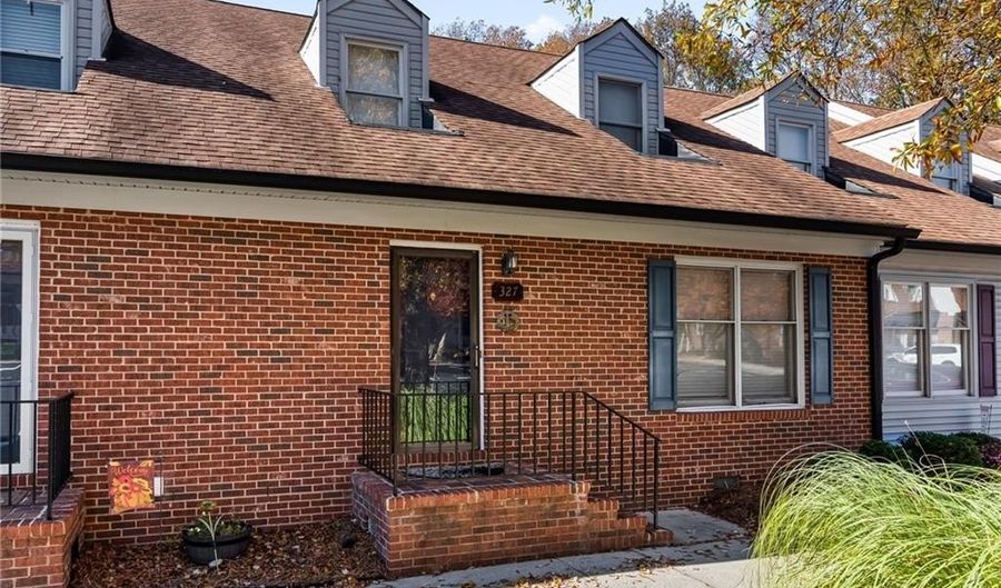 327 Wynnewood Dr, Archdale, NC 27263 - 3 Beds, 2 Bath