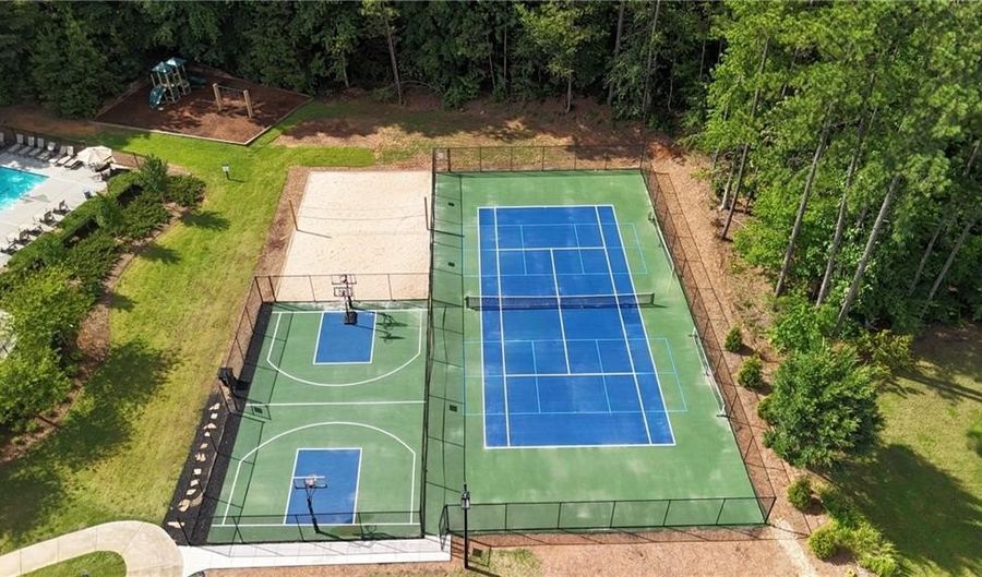 416 Fairway Dr, Acworth, GA 30101 - 7 Beds, 5 Bath