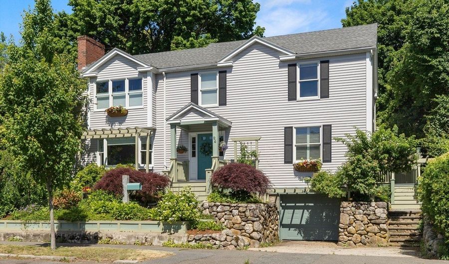 94 Lovett St, Beverly, MA 01915 - 4 Beds, 3 Bath