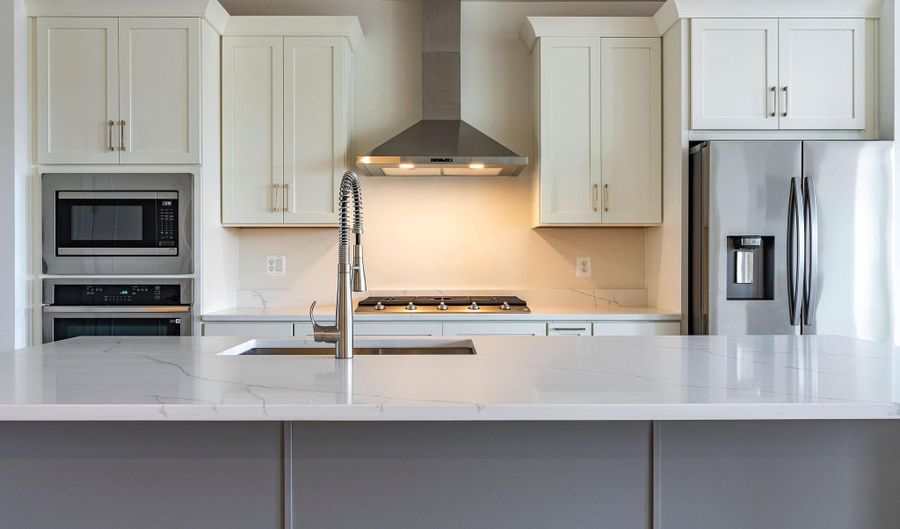 23630 WINTERDAY Dr, Ashburn, VA 20148 - 3 Beds, 4 Bath