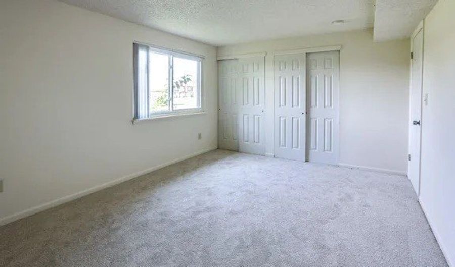 4351 Chestnut Rdg, Amherst, NY 14228 - 2 Beds, 1 Bath