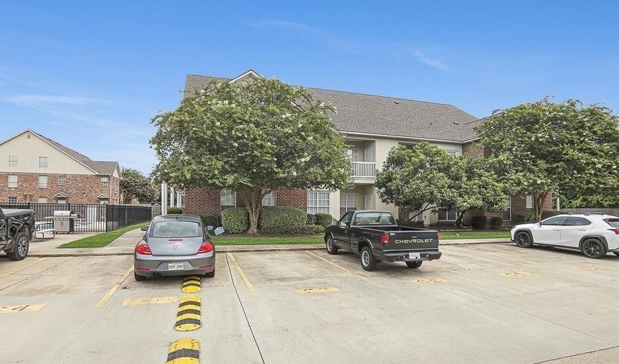 4625 Burbank Dr #301, Baton Rouge, LA 70820 - 2 Beds, 2 Bath