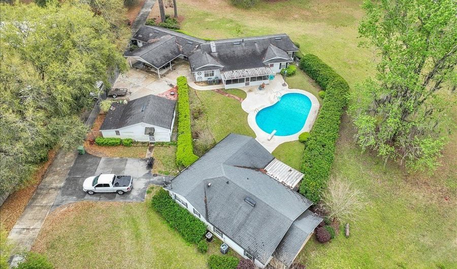 609 E Fourth St, Adel, GA 31620 - 6 Beds, 6 Bath