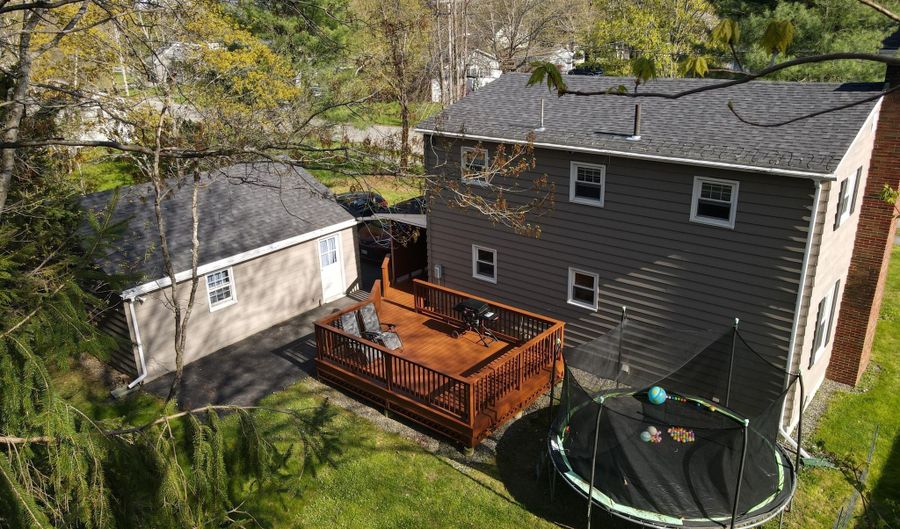 149 Dartmouth St, Bangor, ME 04401 - 4 Beds, 3 Bath