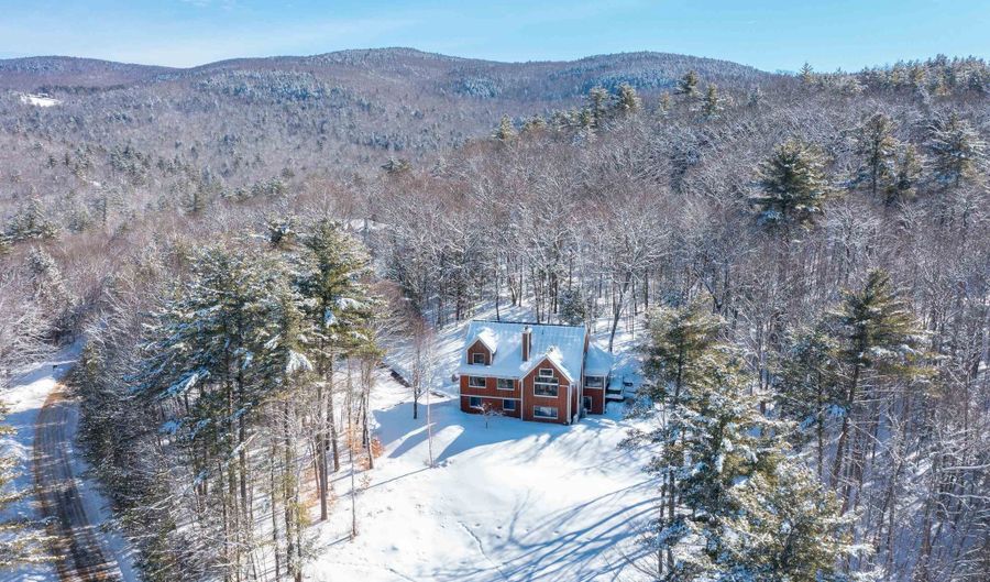 22 Deacon Willey Rd, Campton, NH 03223 - 4 Beds, 4 Bath