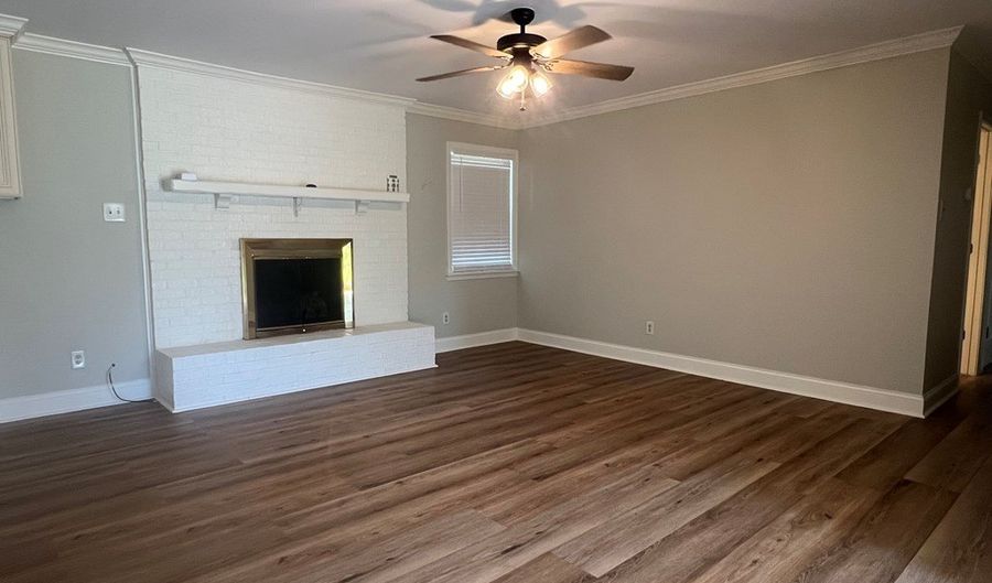 414 Pine Glen Dr, Albany, GA 31705 - 3 Beds, 2 Bath