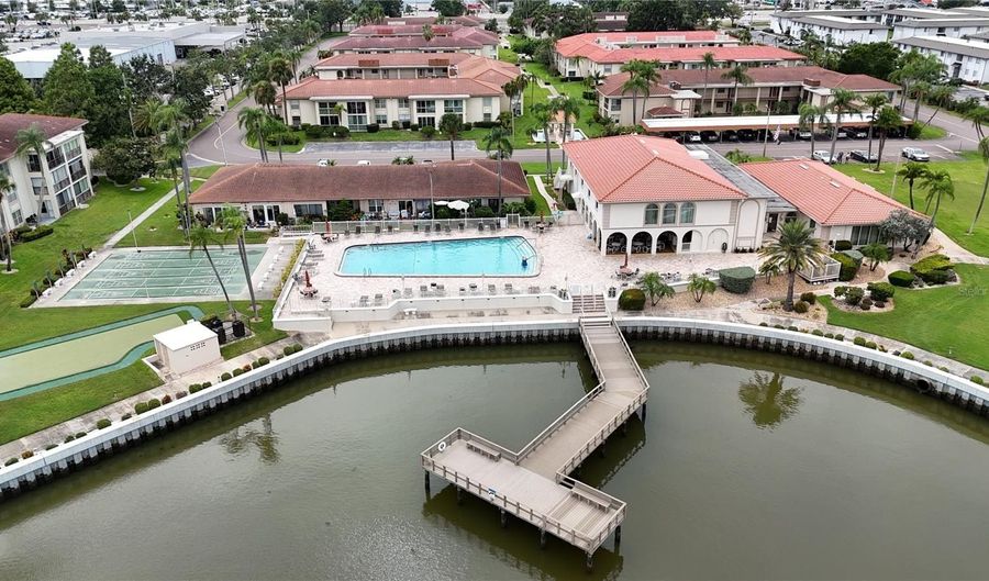 19029 US HIGHWAY 19 N 9-203, Clearwater, FL 33764 - 2 Beds, 2 Bath