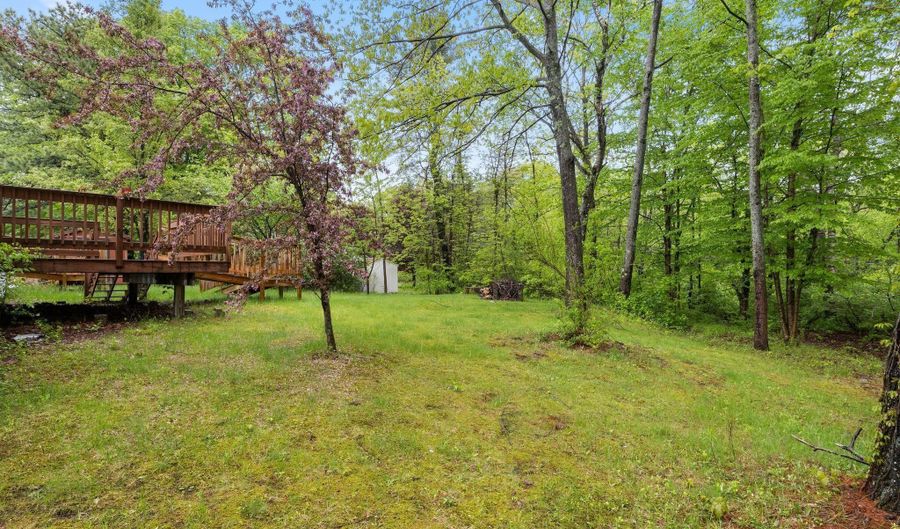 2040 Hotel Rd, Auburn, ME 04210 - 3 Beds, 2 Bath