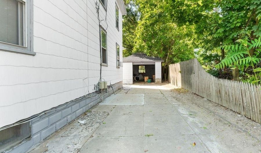 1428 Park Ave, Cranston, RI 02920 - 4 Beds, 2 Bath