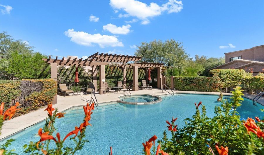 7200 E RIDGEVIEW Pl 9, Carefree, AZ 85377 - 3 Beds, 2 Bath