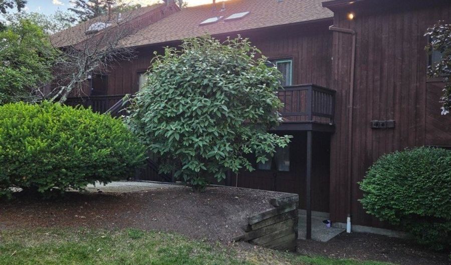 1 Sugar Loaf Ct Unit 2, Alloway, NJ 07462 - 2 Beds, 1 Bath