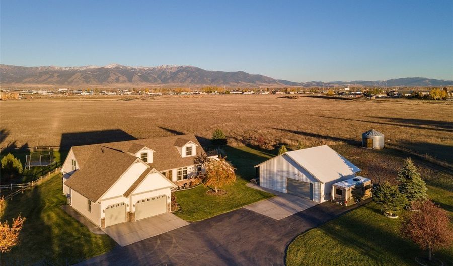 395 Parker Dr, Belgrade, MT 59714 - 4 Beds, 3 Bath