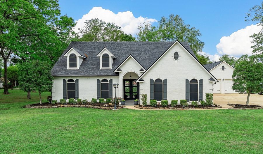 1957 Leeward Cv, Benton, LA 71006 - 6 Beds, 4 Bath