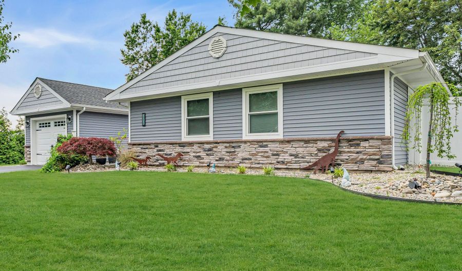 103 Idlewild Ln, Aberdeen, NJ 07747 - 3 Beds, 2 Bath