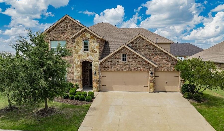 3030 Maverick Dr, Heath, TX 75126 - 4 Beds, 3 Bath