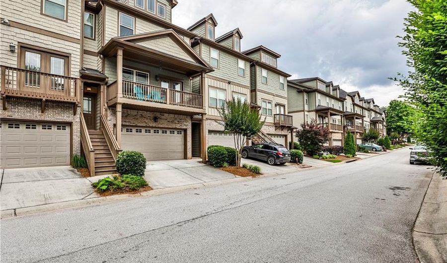 680 Emeril Dr, Avondale Estates, GA 30002 - 3 Beds, 4 Bath