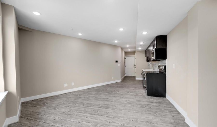 1617 RHODE ISLAND Ave NE 402, Washington, DC 20018 - 2 Beds, 2 Bath