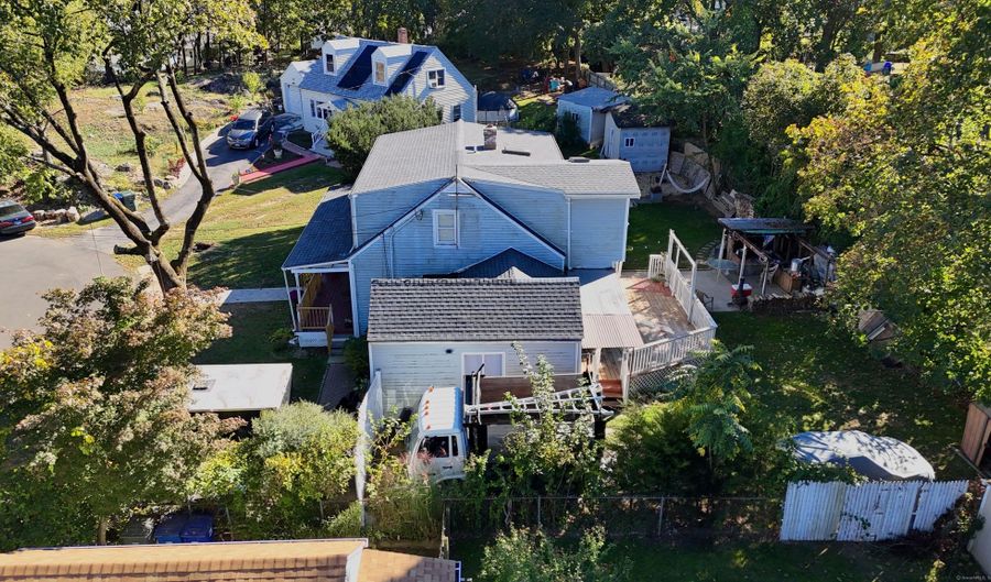 53 Beverly Dr, Bridgeport, CT 06610 - 4 Beds, 2 Bath