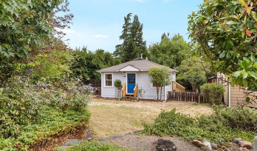 363 E Hersey St, Ashland, OR 97520 - 2 Beds, 1 Bath