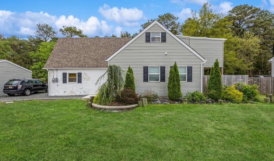 1603 Berkeley Ave, Beachwood, NJ 08722 - 4 Beds, 2 Bath