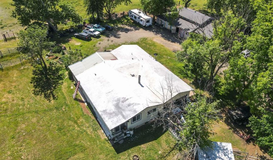 4910 Balls Ferry Rd, Anderson, CA 96007 - 4 Beds, 2 Bath
