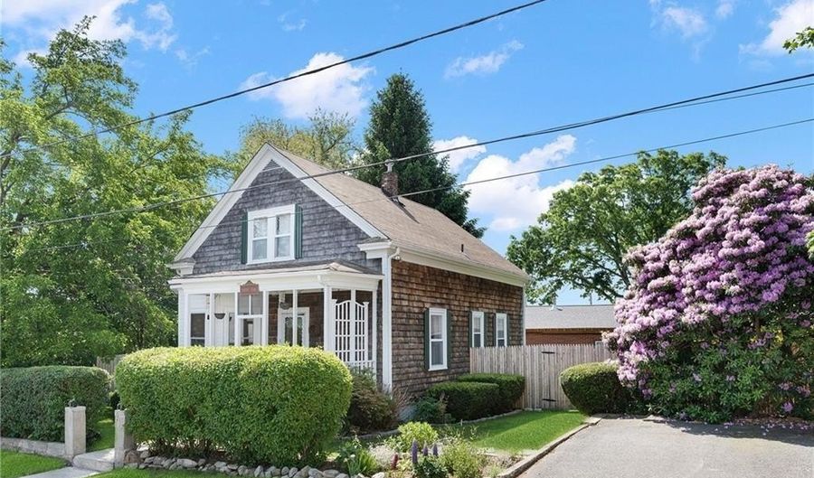 1 Merrimac St, North Providence, RI 02904 - 4 Beds, 2 Bath