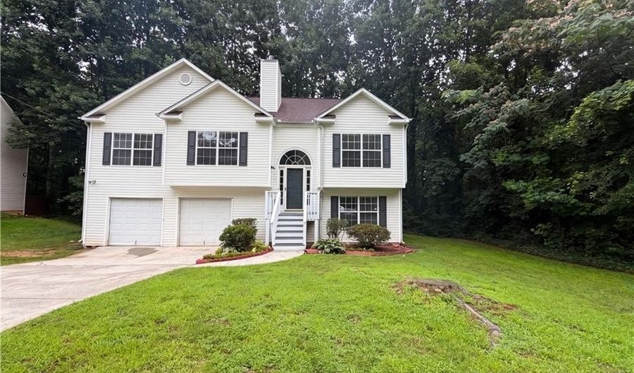 6949 Fairway Trl, Austell, GA 30168 - 3 Beds, 2 Bath