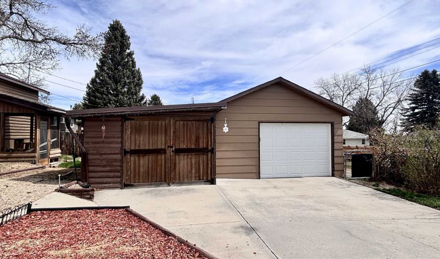 125 Maple St, Buffalo, WY 82834 - 4 Beds, 2 Bath