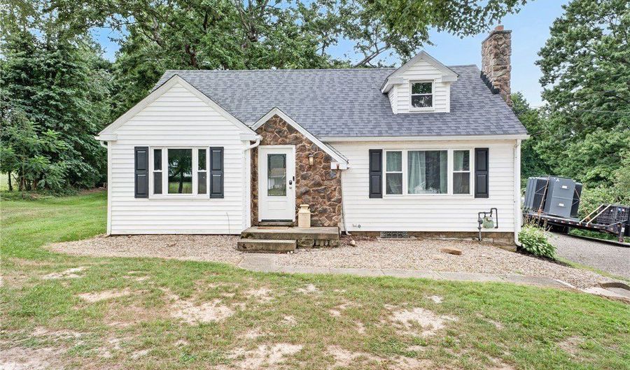 4824 Manchester Rd, Akron, OH 44319 - 3 Beds, 3 Bath