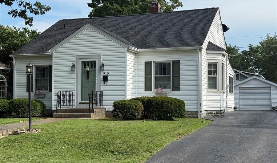 915 McKinley Blvd, Alton, IL 62002 - 3 Beds, 1 Bath