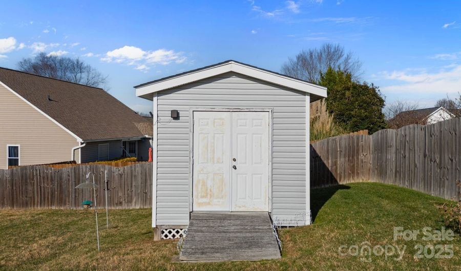 100 Lindsay Dr, Archdale, NC 27263 - 3 Beds, 2 Bath