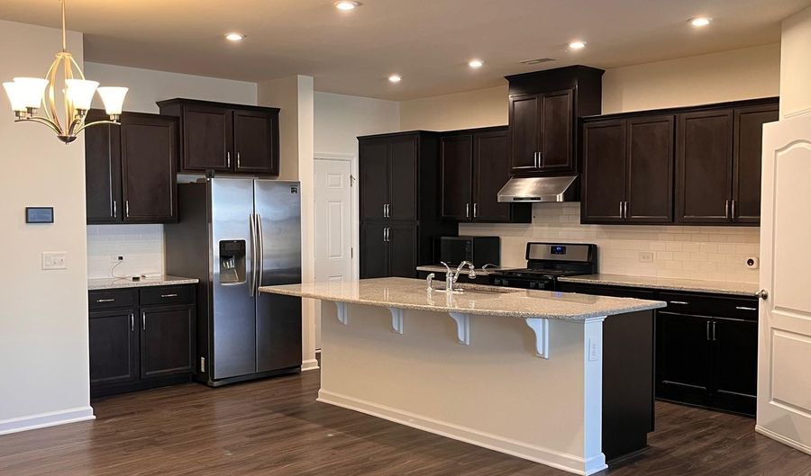 3404 Antler View Dr, Apex, NC 27502 - 3 Beds, 3 Bath