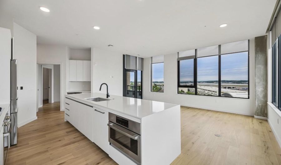 3130 POTOMAC Ave Ph1, Arlington, VA 22202 - 3 Beds, 3 Bath