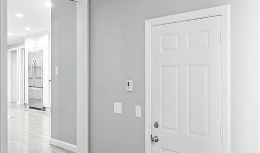 123 Stone Gate Dr, North Kingstown, RI 02852 - 4 Beds, 3 Bath
