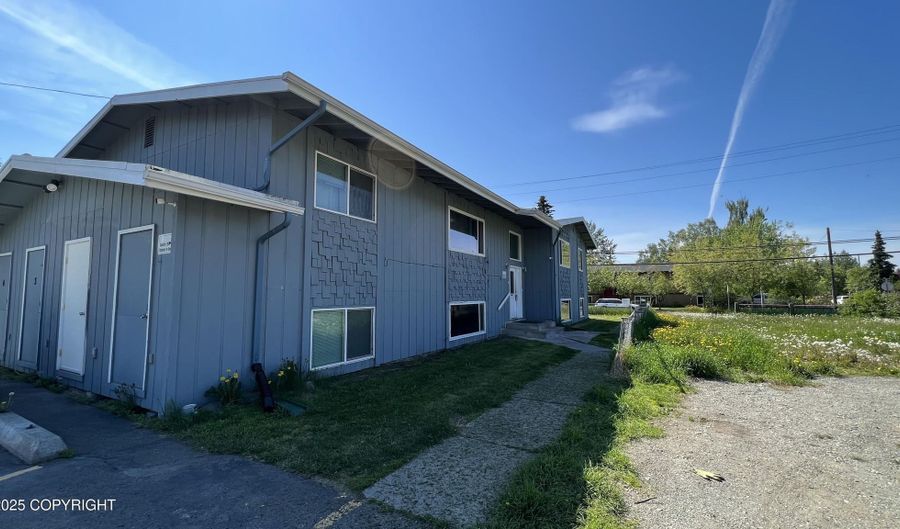 1103 Karluk St #4, Anchorage, AK 99501 - 2 Beds, 1 Bath